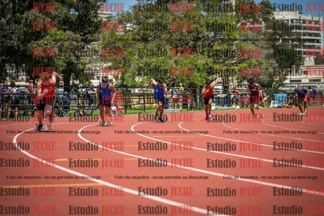 Fotos de los 200 m llanos de varones
