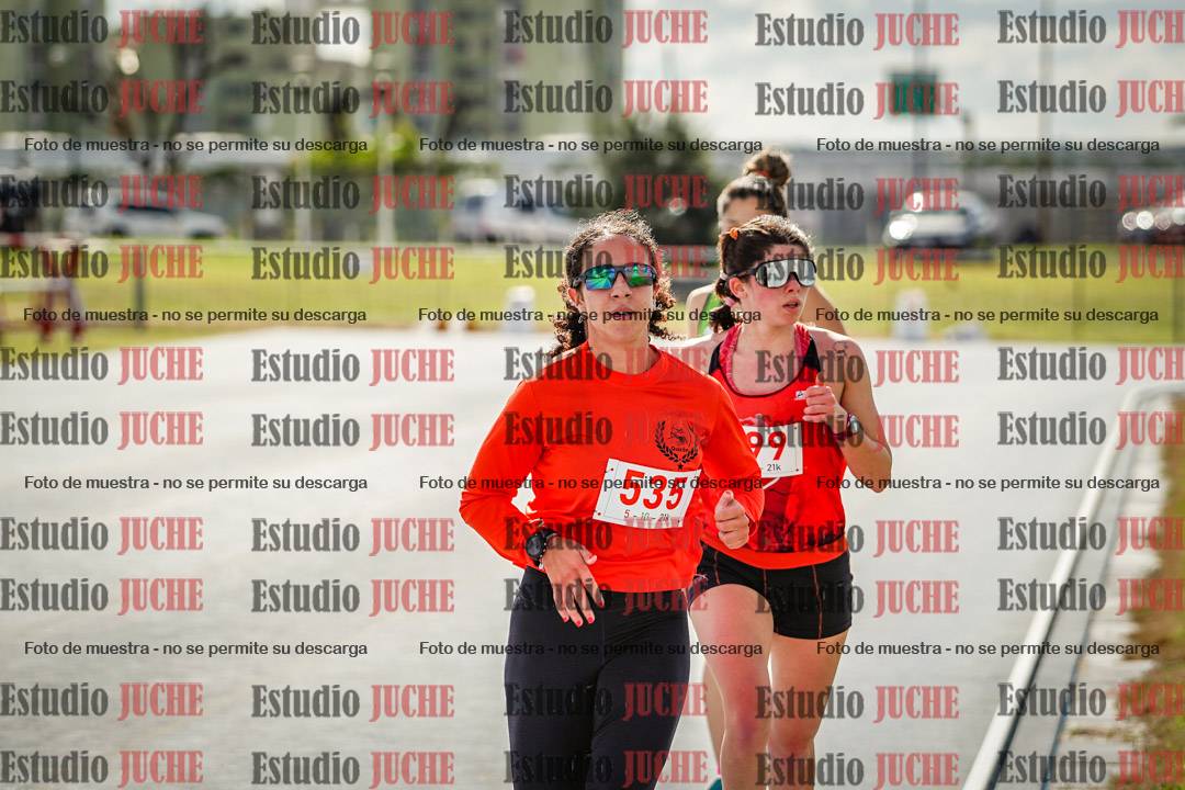 Fotos de los 5000 m llanos de mujeres