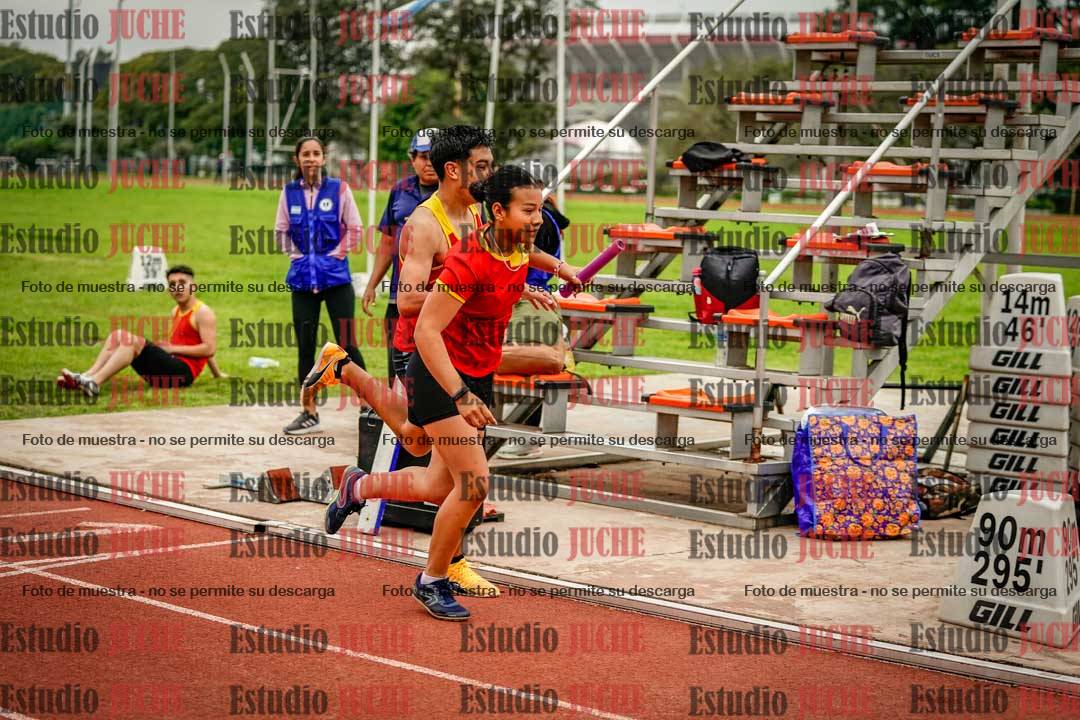 Fotos de las postas 8x200 m mixtas