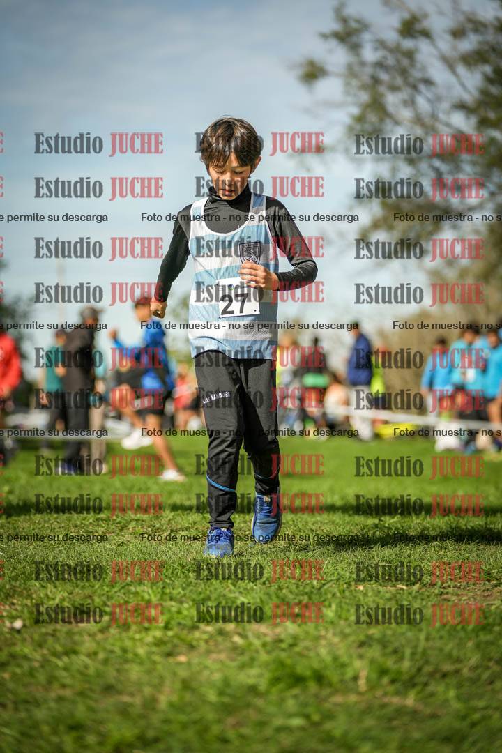 Fotos de la llegada del cross de 1000 m