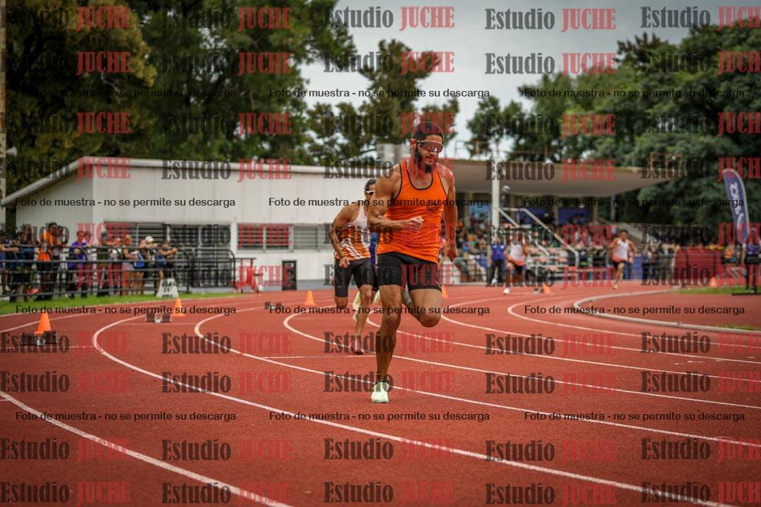 Fotos de los 400 m llanos de varones