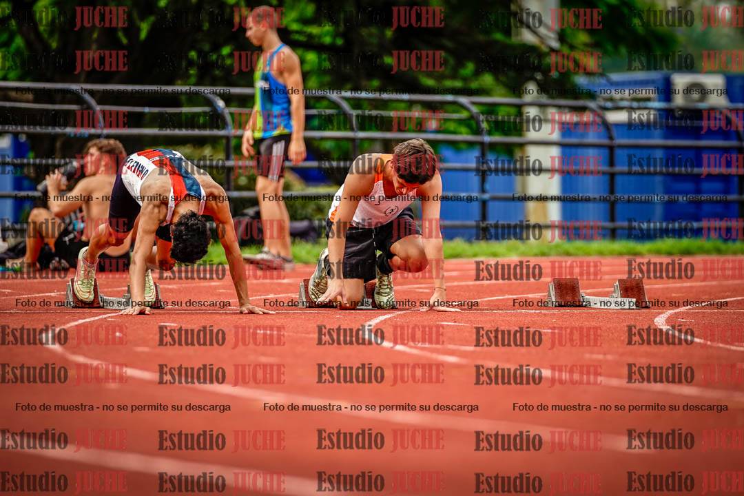 Fotos de los 100 m llanos de varones - FINAL
