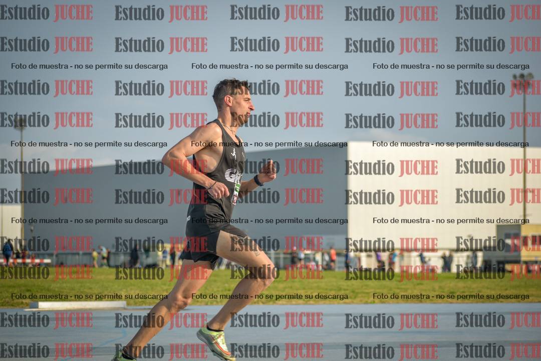 Fotos de los 3000 m llanos de varones