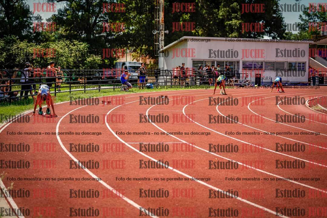Fotos de los 400 m llanos de varones