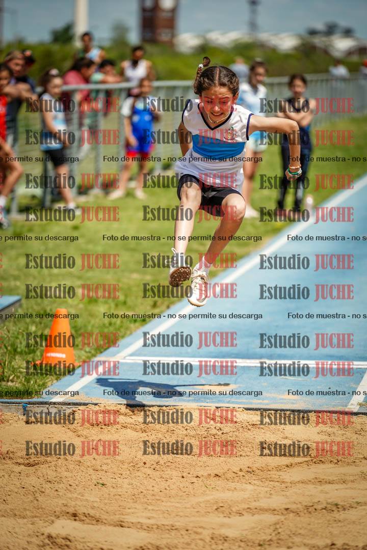 Fotos del salto en largo de mujeres - U12