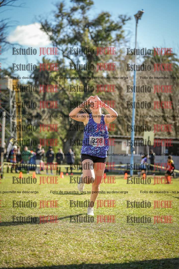 Fotos de la llegada del cross de 1500 m