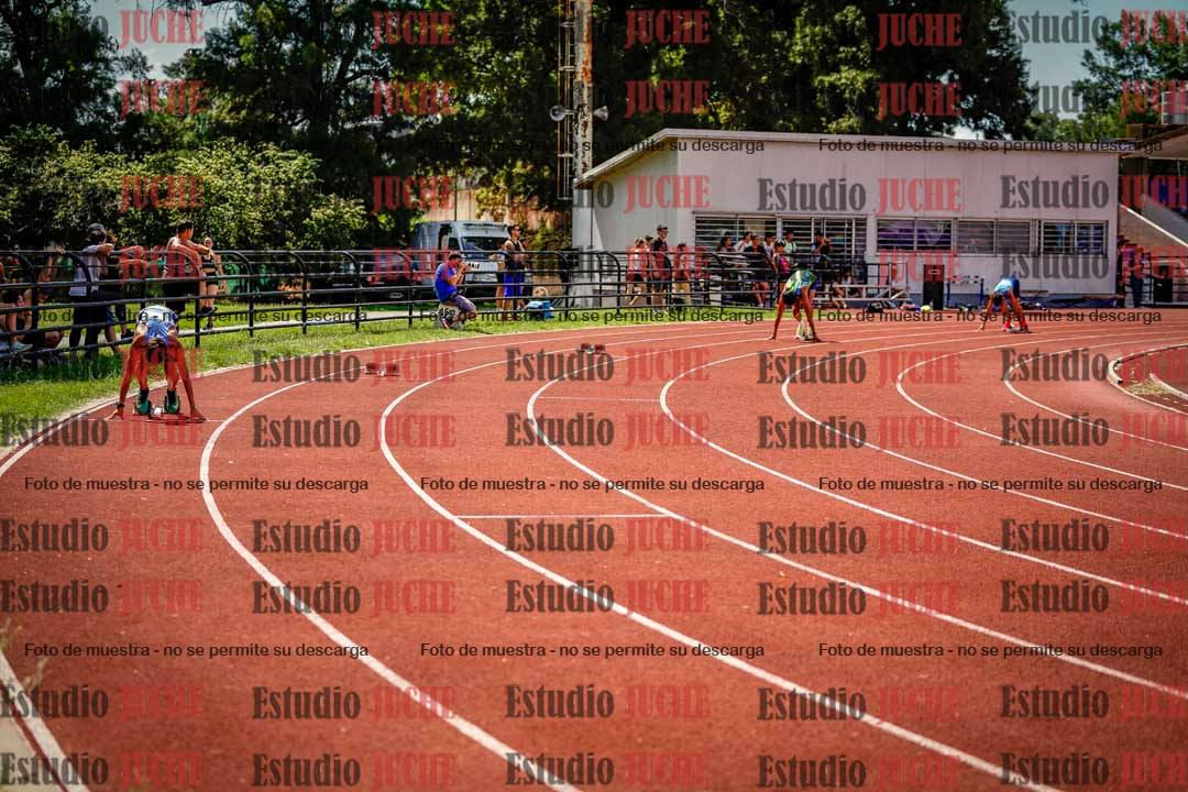 Fotos de los 400 m llanos de varones