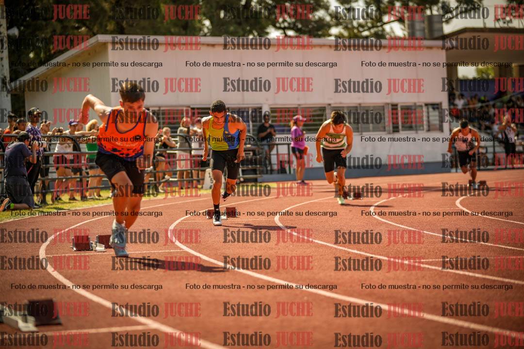 Fotos de los 400 m llanos de varones