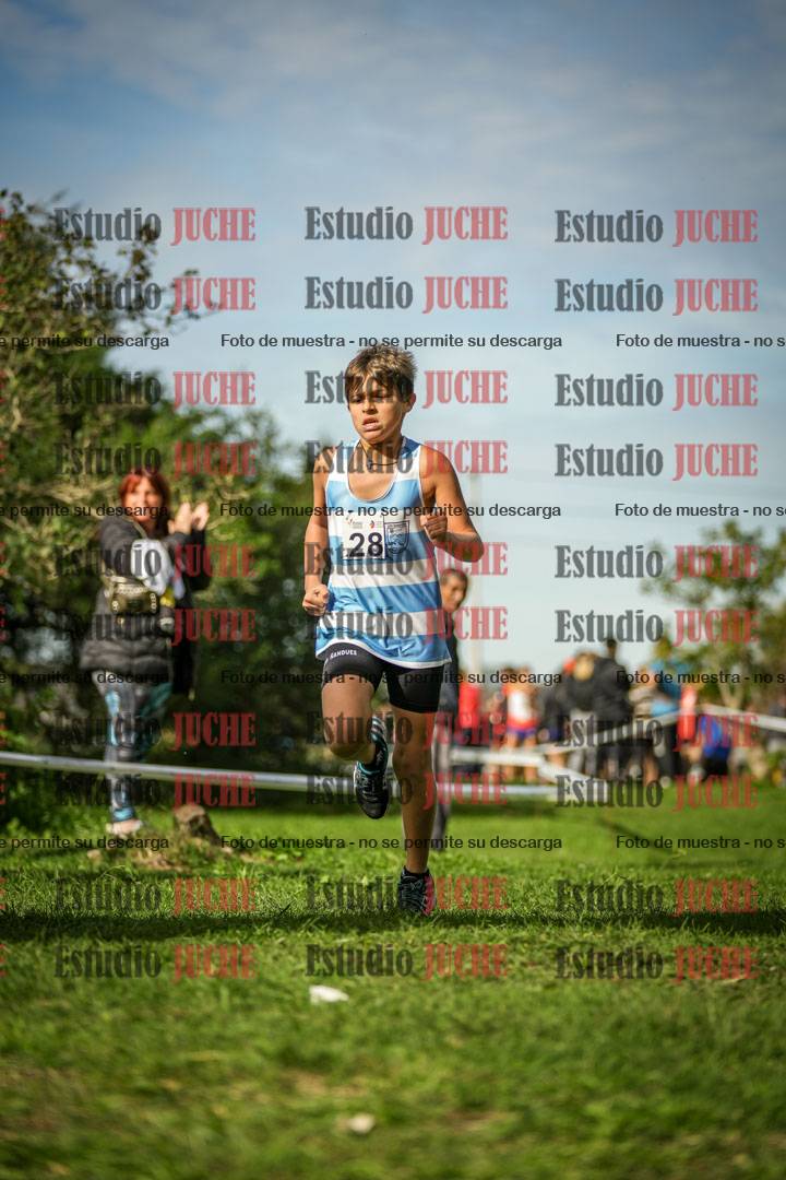Fotos de la llegada del cross de 1000 m