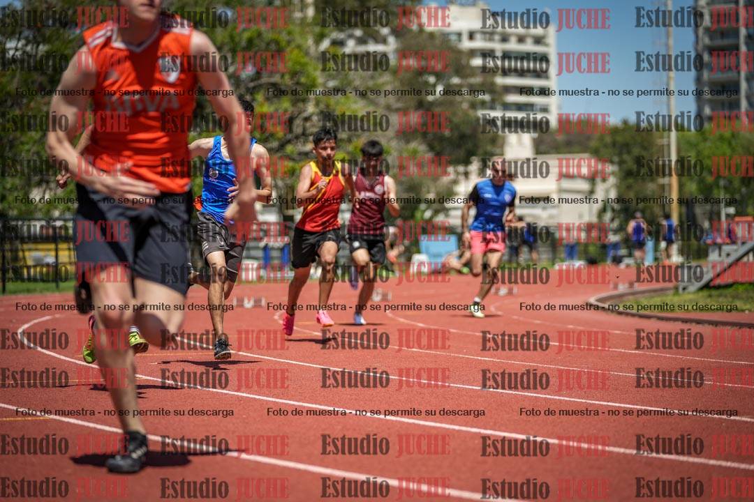 Fotos de los 200 m llanos de varones
