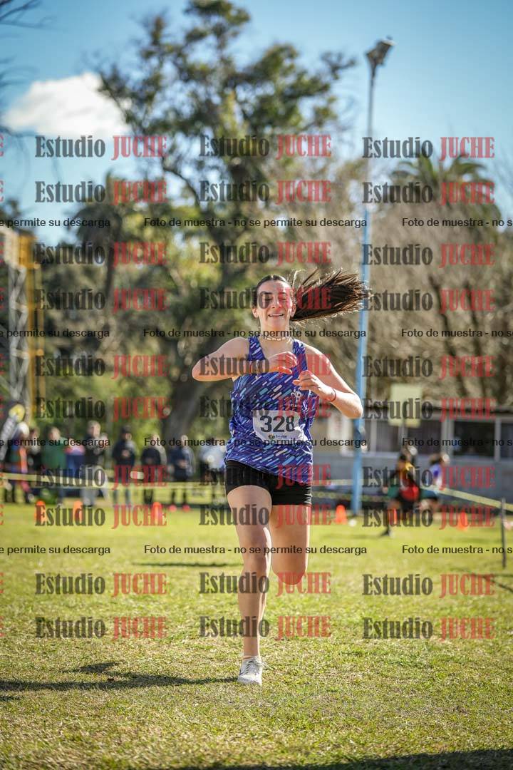 Fotos de la llegada del cross de 1500 m