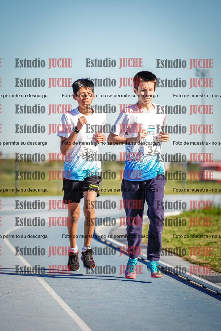 Fotos de los 2000 m llanos de varones