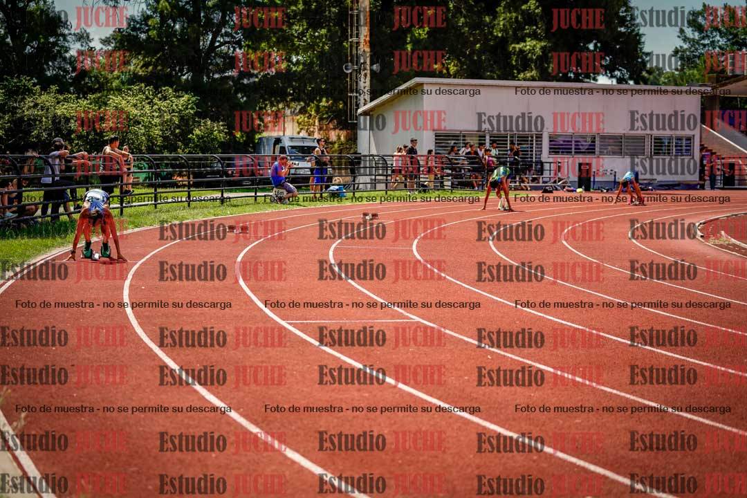 Fotos de los 400 m llanos de varones