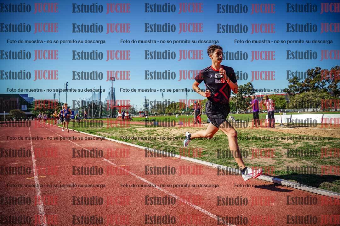 Fotos de los 600 m llanos de varones