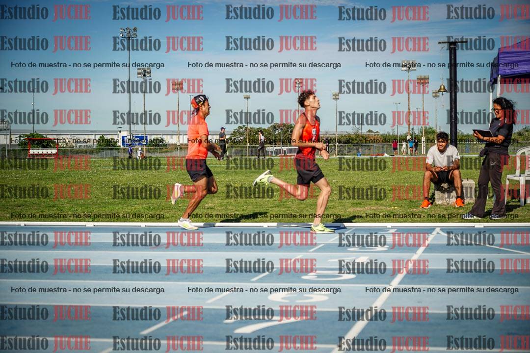 Fotos de los 1500 m llanos de varones