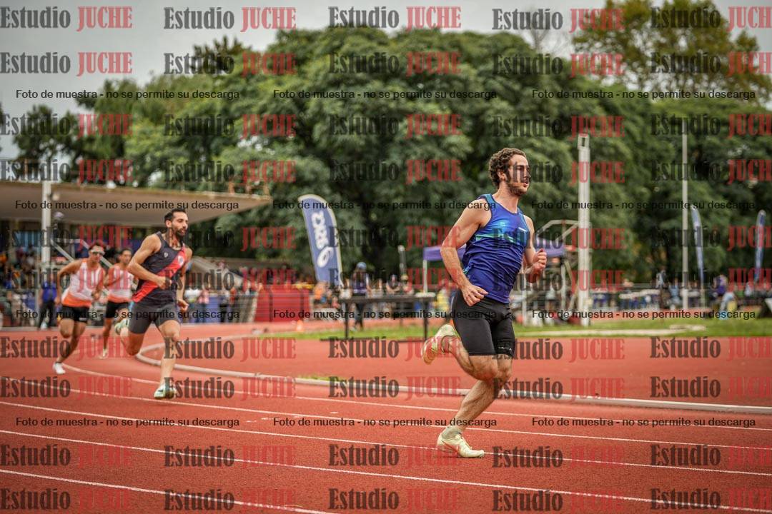 Fotos de los 400 m llanos de varones