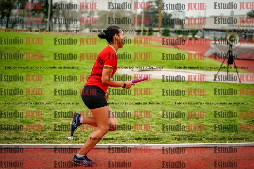 Fotos de las postas 8x200 m mixtas