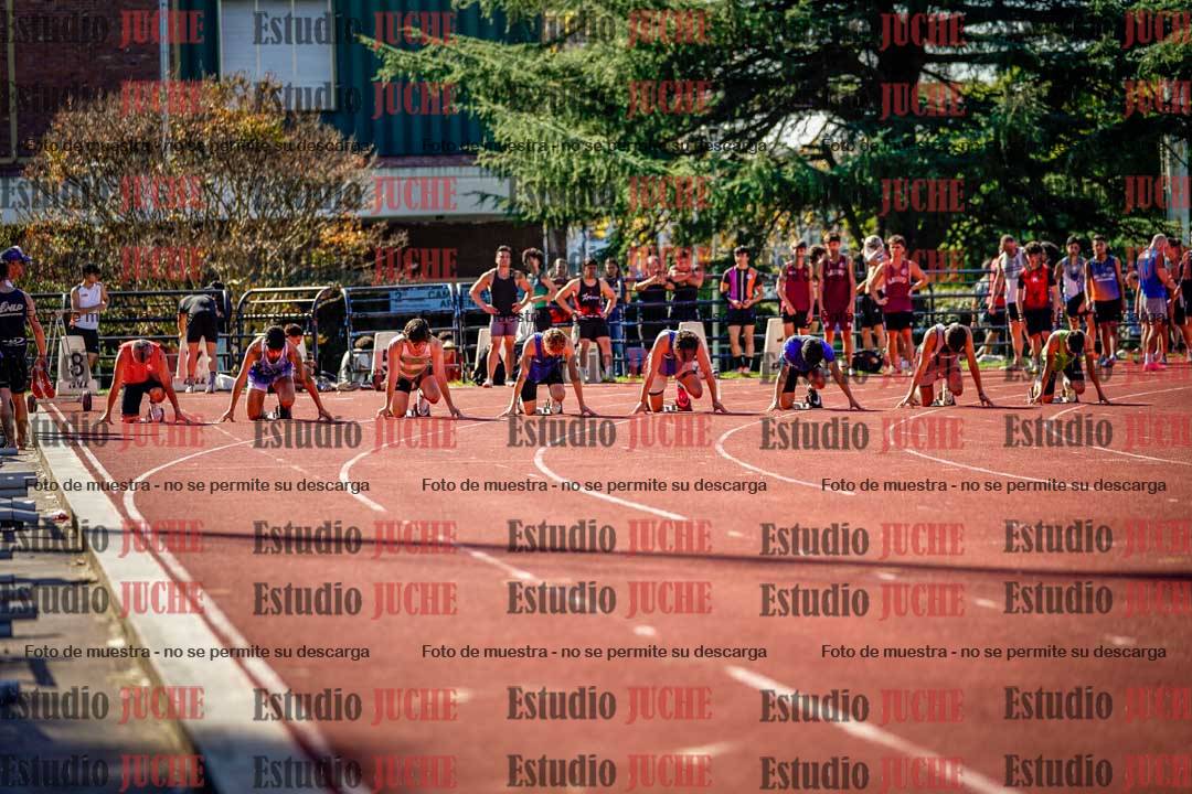Fotos de los 100 m llanos de varones