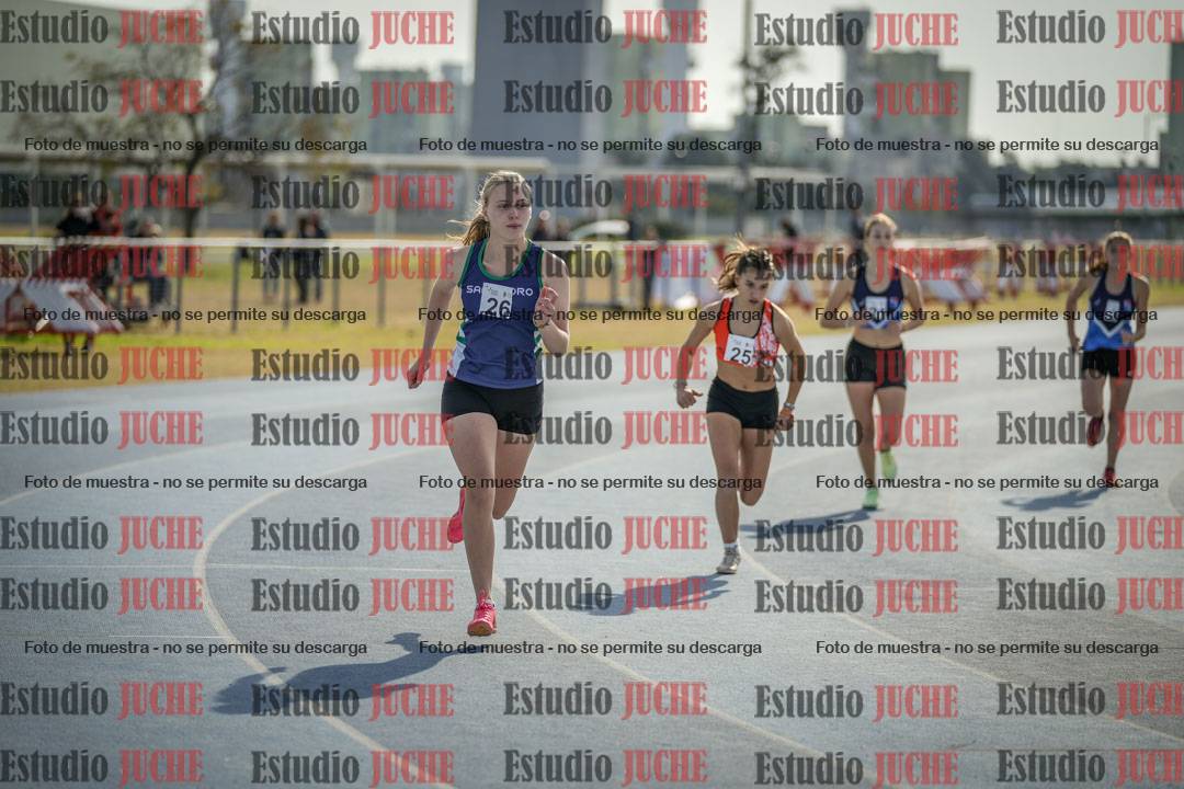 Fotos de los 800 m llanos de mujeres - combinadas 7
