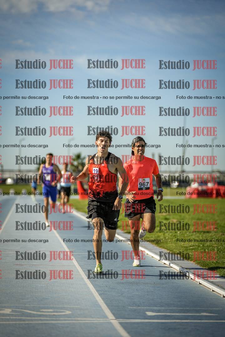 Fotos de los 1500 m llanos de varones
