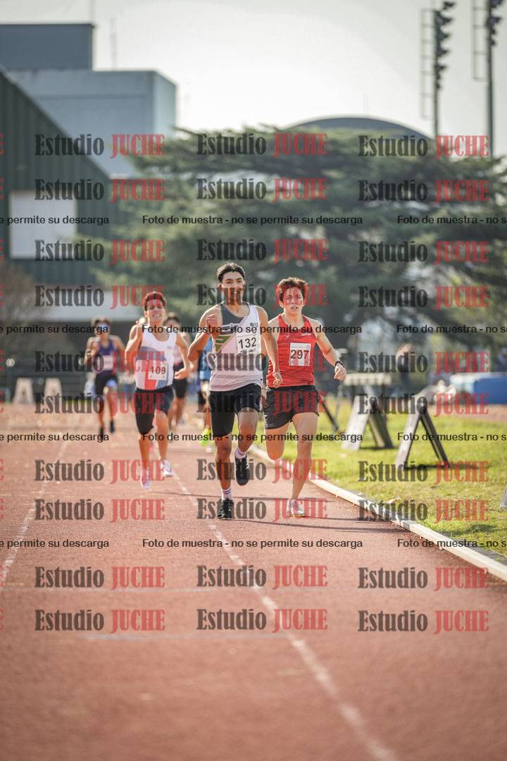 Fotos de los 800 m llanos de varones
