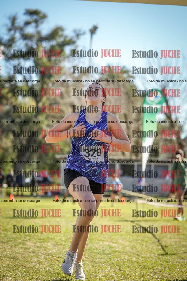 Fotos de la llegada del cross de 1500 m