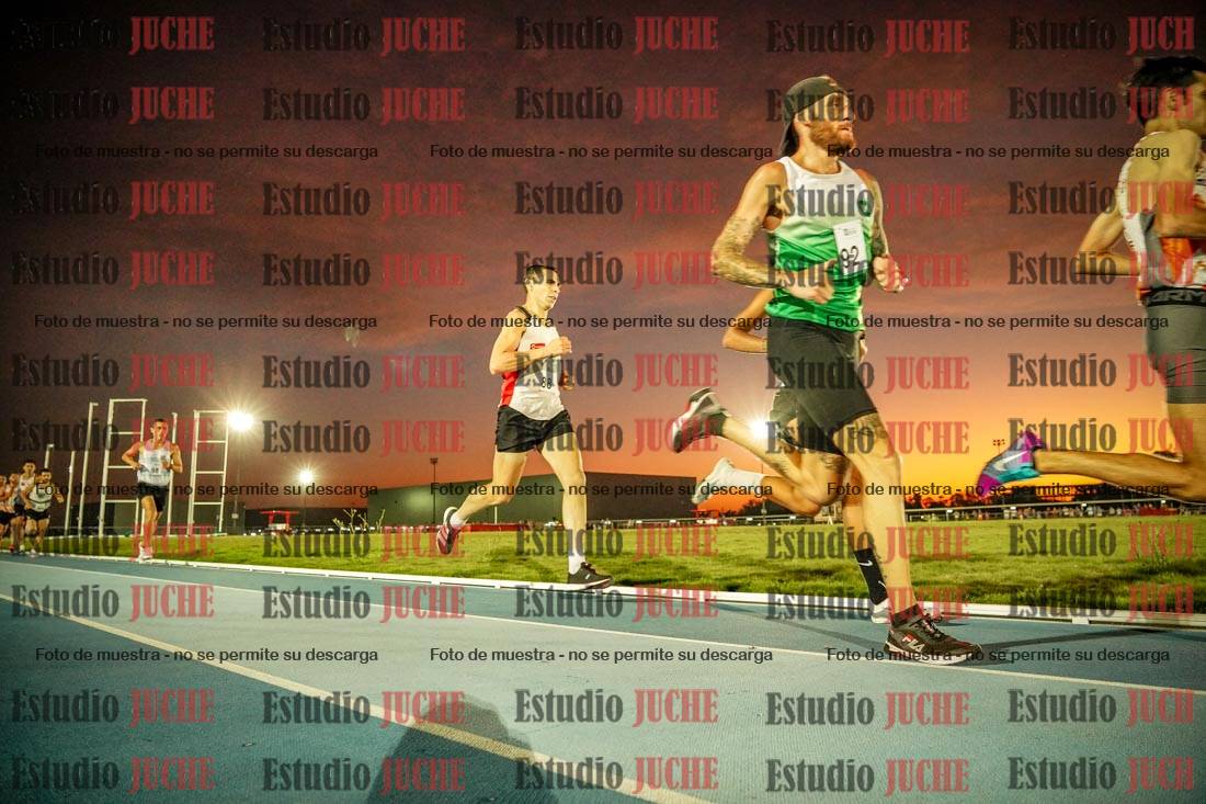 Fotos de los 3000 m llanos de varones