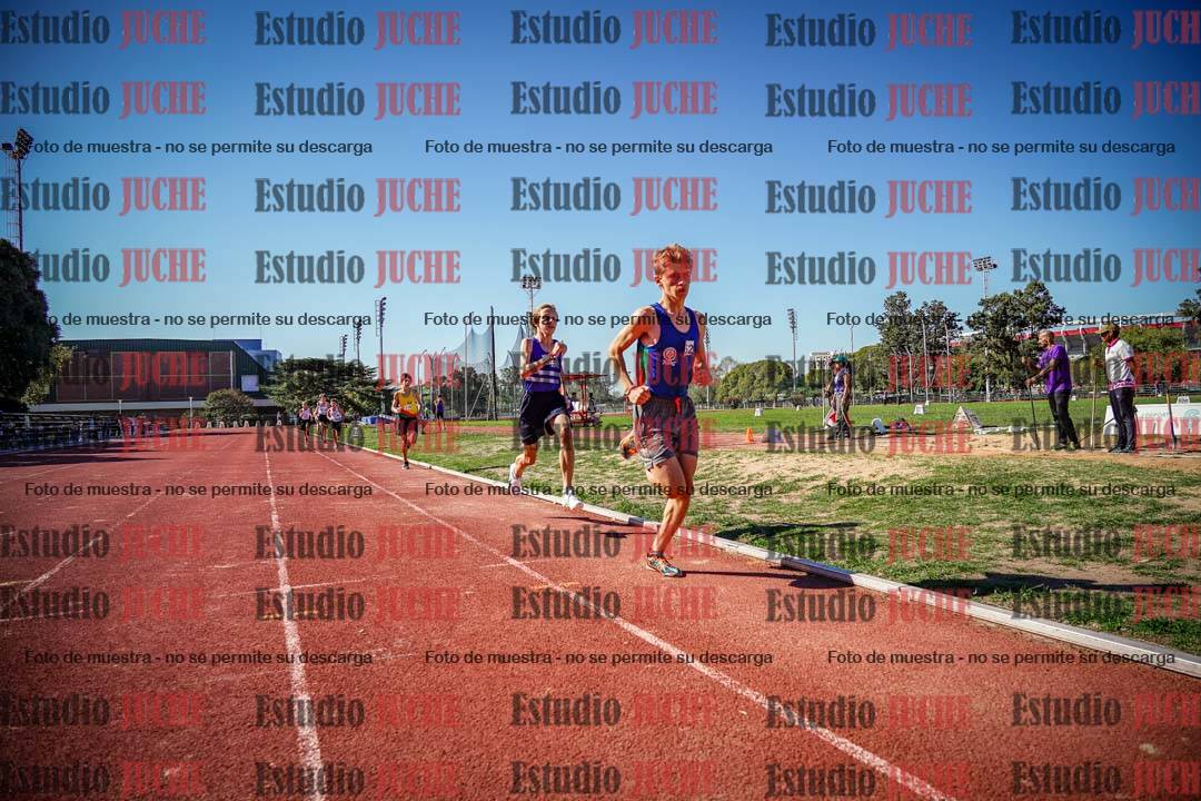 Fotos de los 600 m llanos de varones