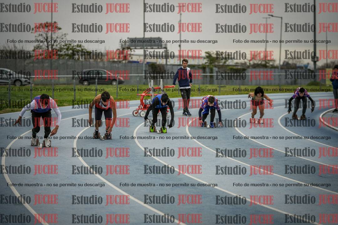 Fotos de los 150 m llanos de varones - U14