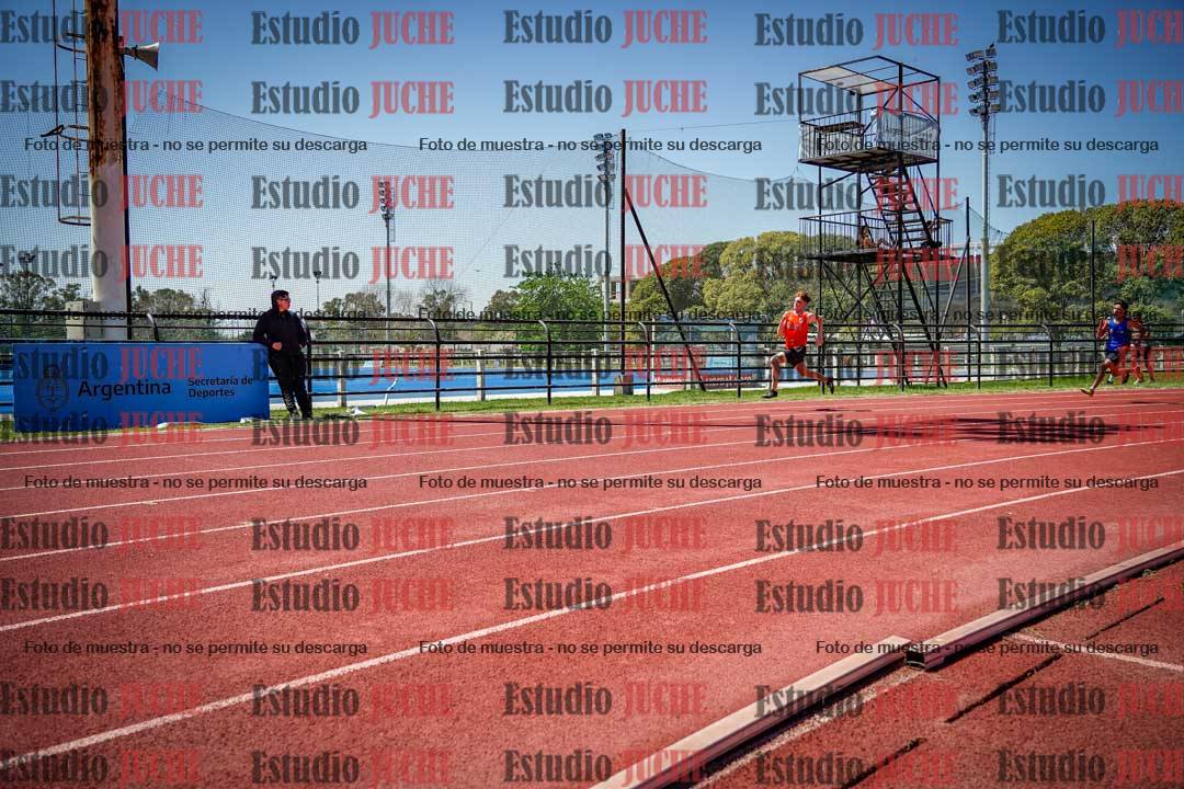 Fotos de los 200 m llanos de varones