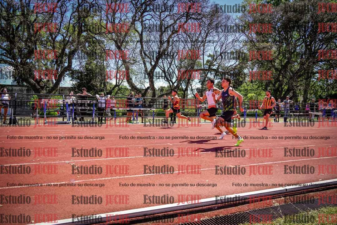 Fotos de los 100 m llanos de varones