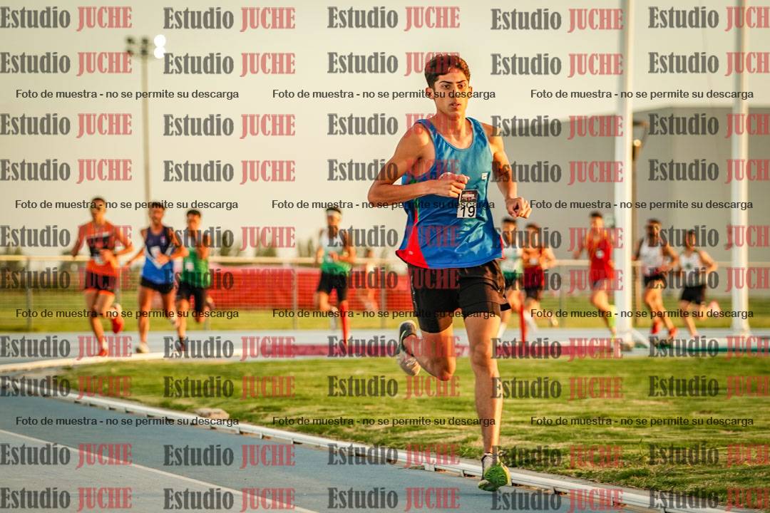 Fotos de los 3000 m llanos de varones