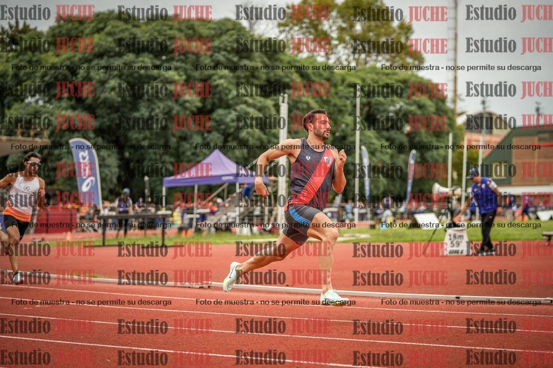 Fotos de los 400 m llanos de varones