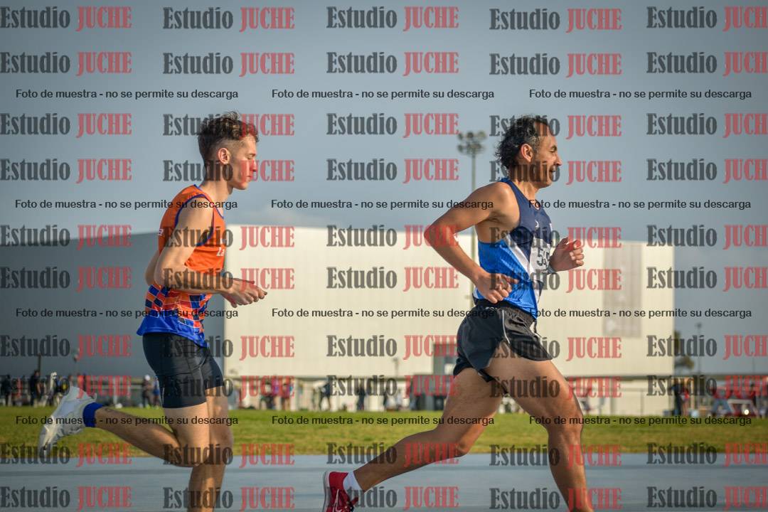 Fotos de los 3000 m llanos de varones