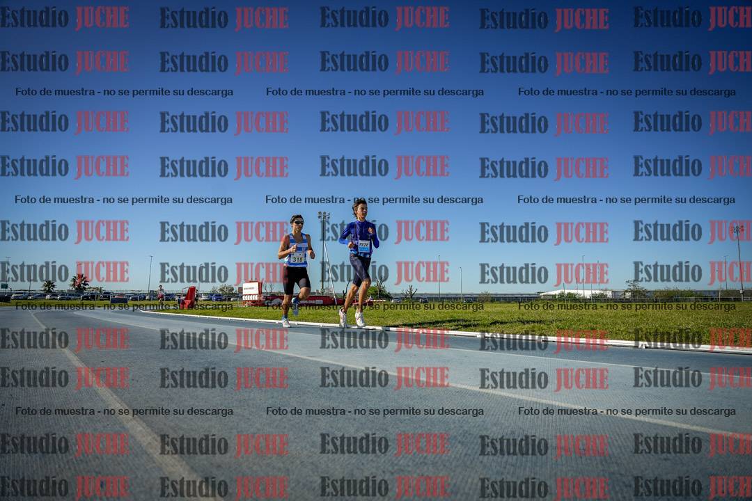 Fotos de los 2000 m llanos de varones
