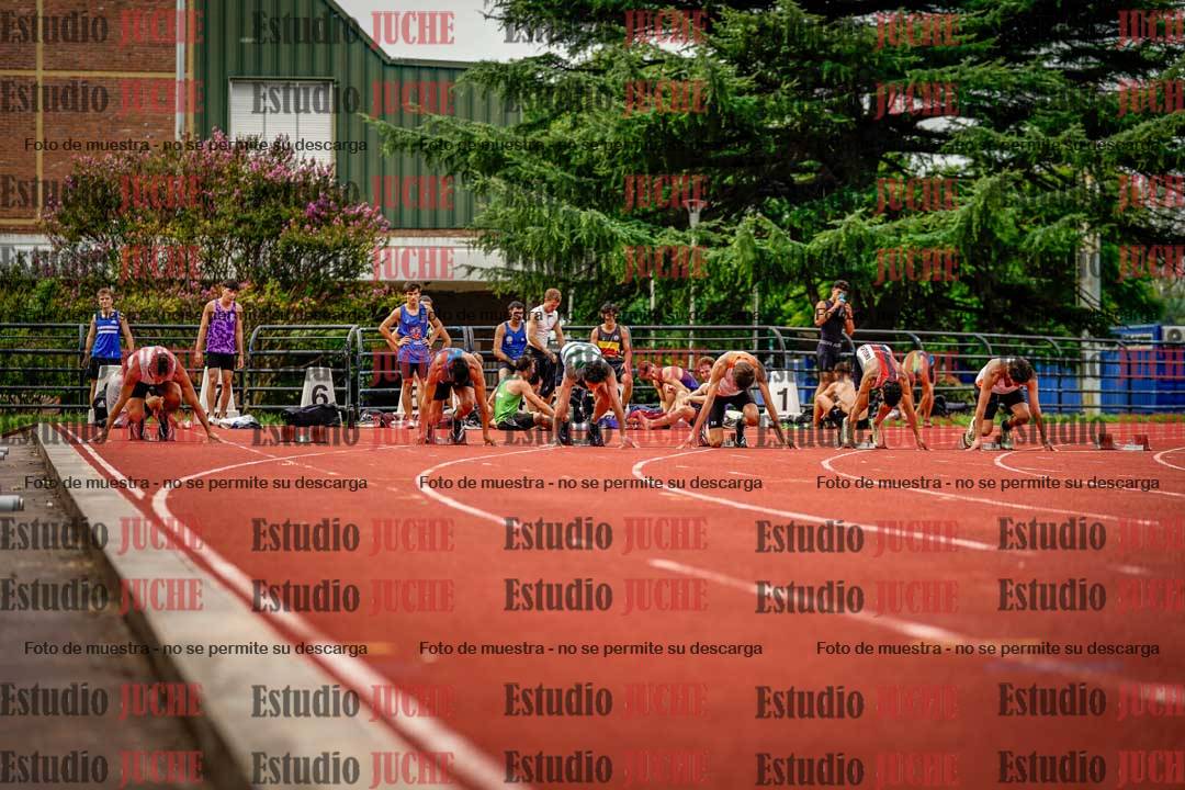 Fotos de los 100 m llanos de varones - FINAL