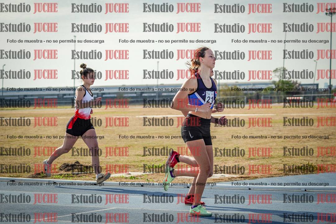 Fotos de los 800 m llanos de mujeres - combinadas 7