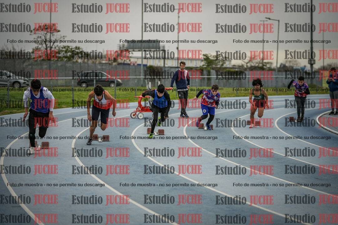 Fotos de los 150 m llanos de varones - U14