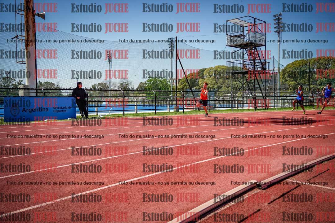 Fotos de los 200 m llanos de varones