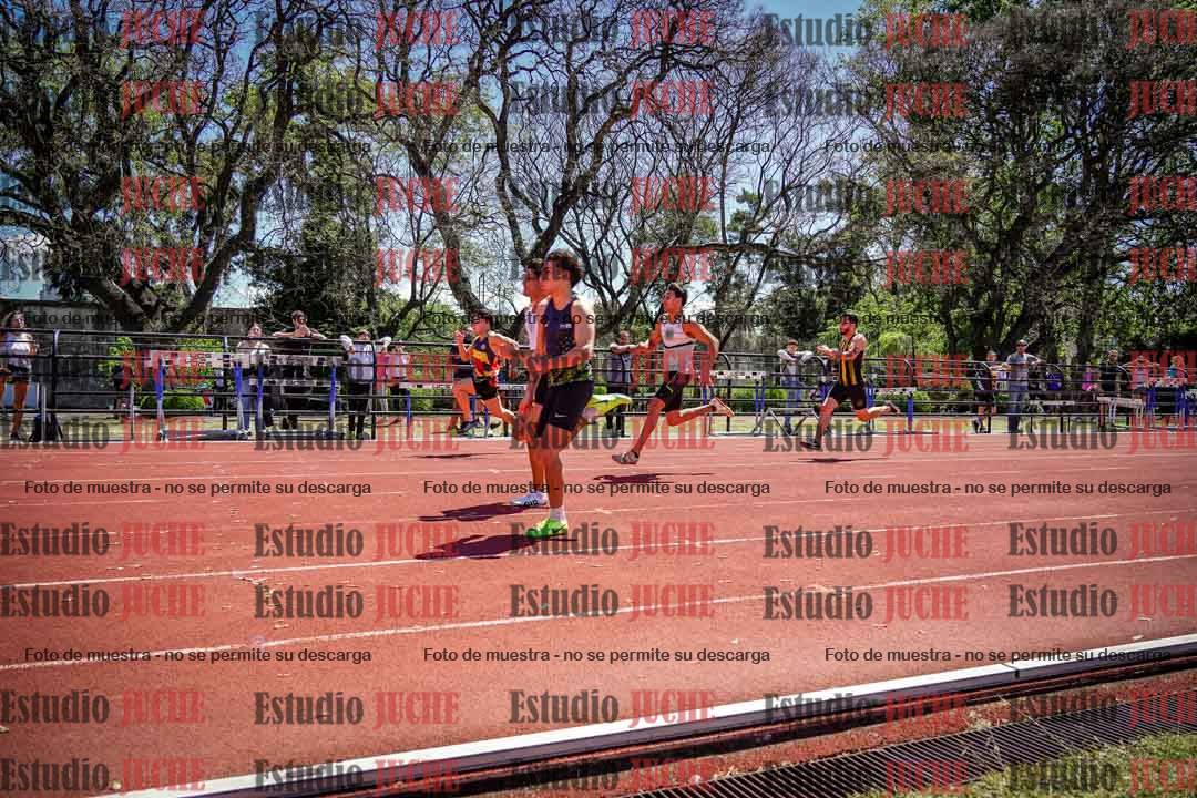 Fotos de los 100 m llanos de varones