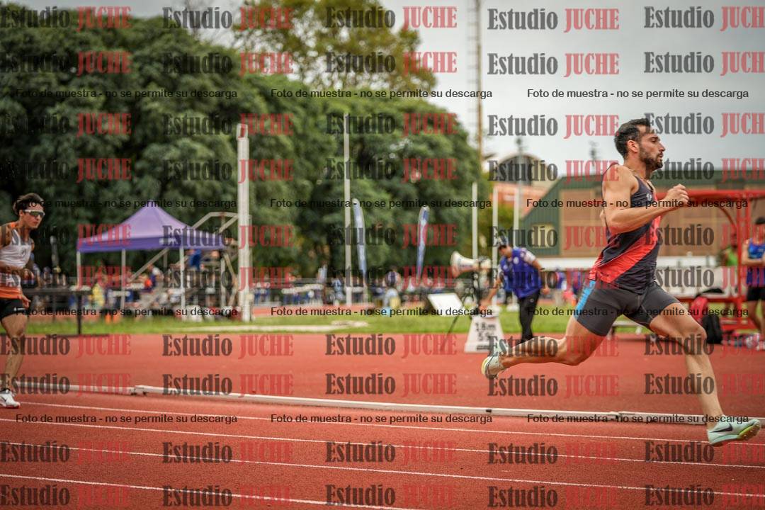 Fotos de los 400 m llanos de varones