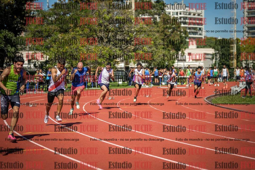 Fotos de los 200 m llanos de varones