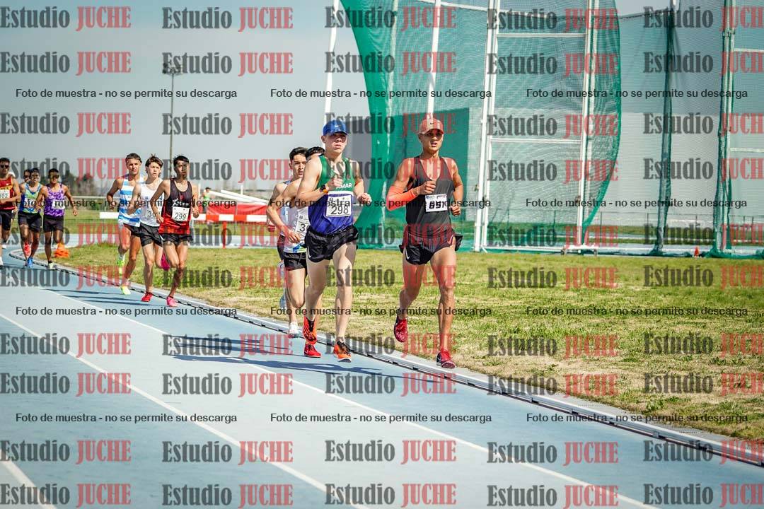 Fotos de los 3000 m llanos de varones