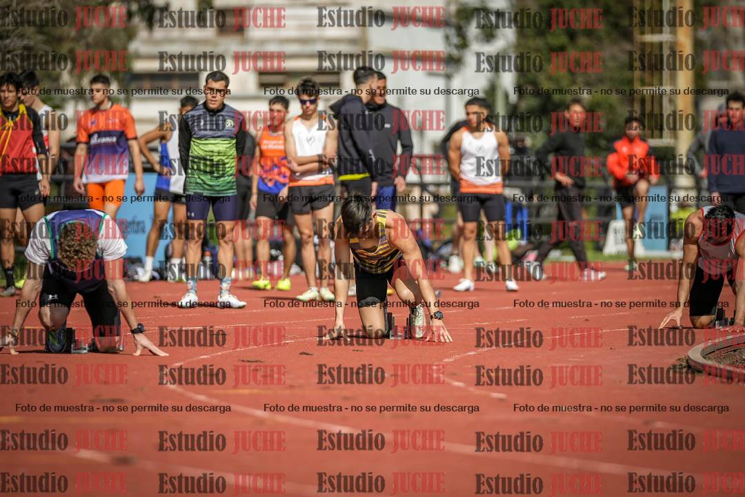 Fotos de los 200 m llanos de varones