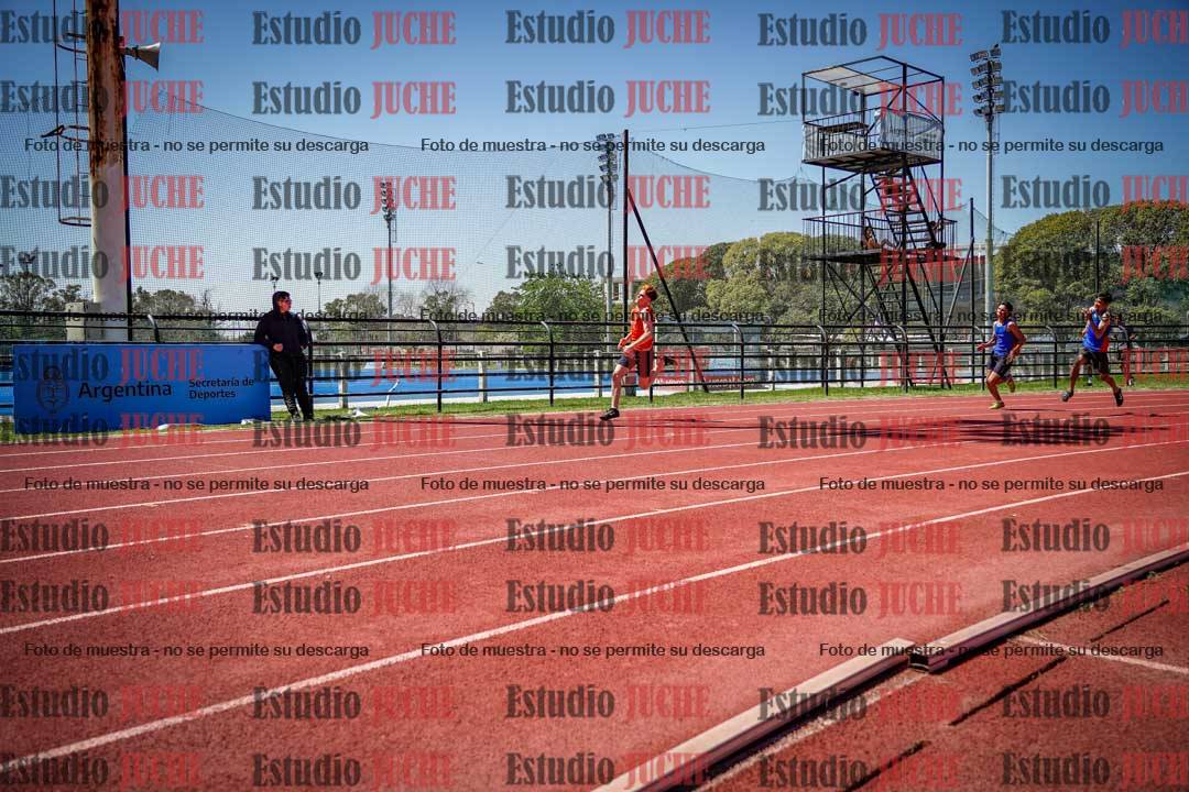 Fotos de los 200 m llanos de varones
