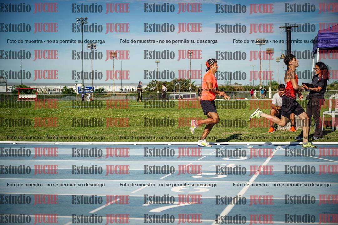 Fotos de los 1500 m llanos de varones