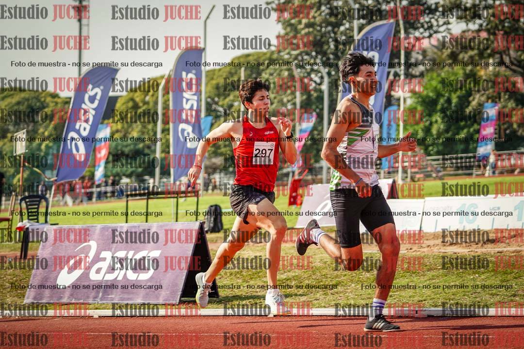Fotos de los 800 m llanos de varones