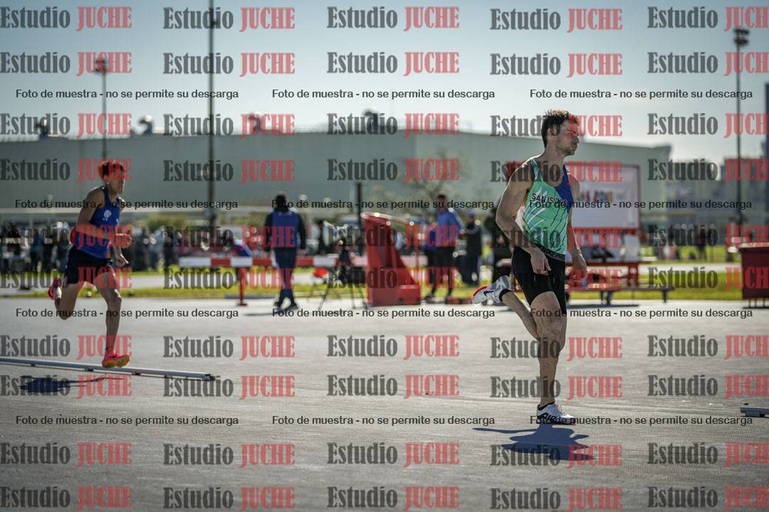 Fotos de los 400 m llanos de varones