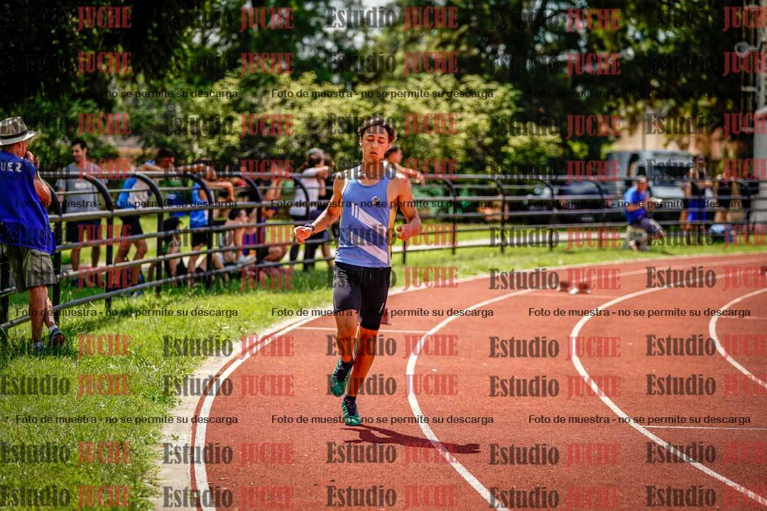 Fotos de los 400 m llanos de varones