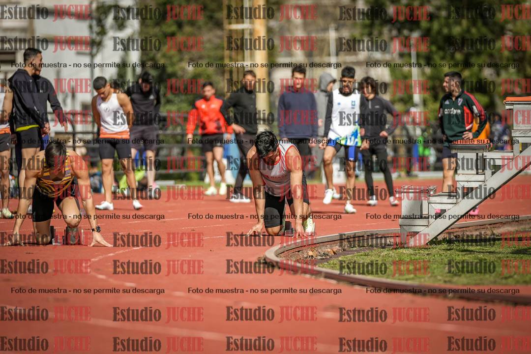 Fotos de los 200 m llanos de varones